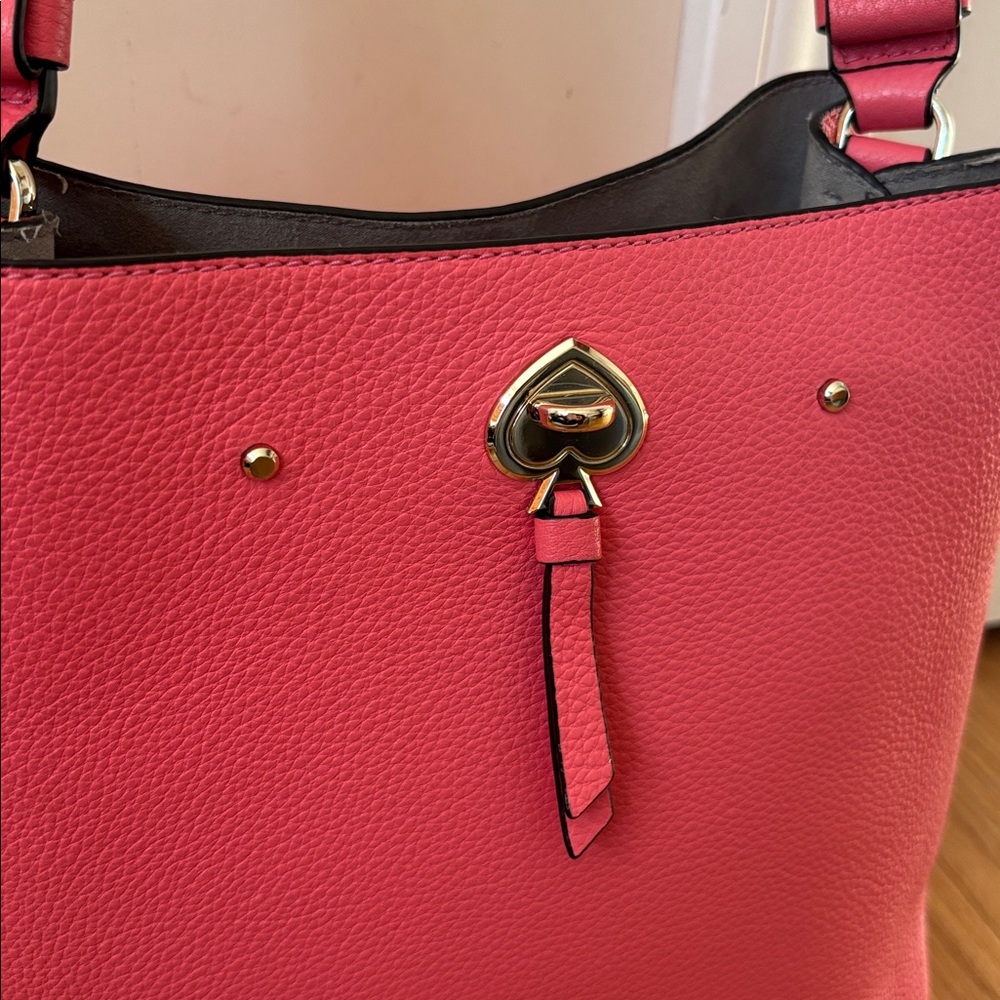 Kate Spade Marti Convertible Pebbled Leather bucket bag in carnation pink - Picture 6 of 16